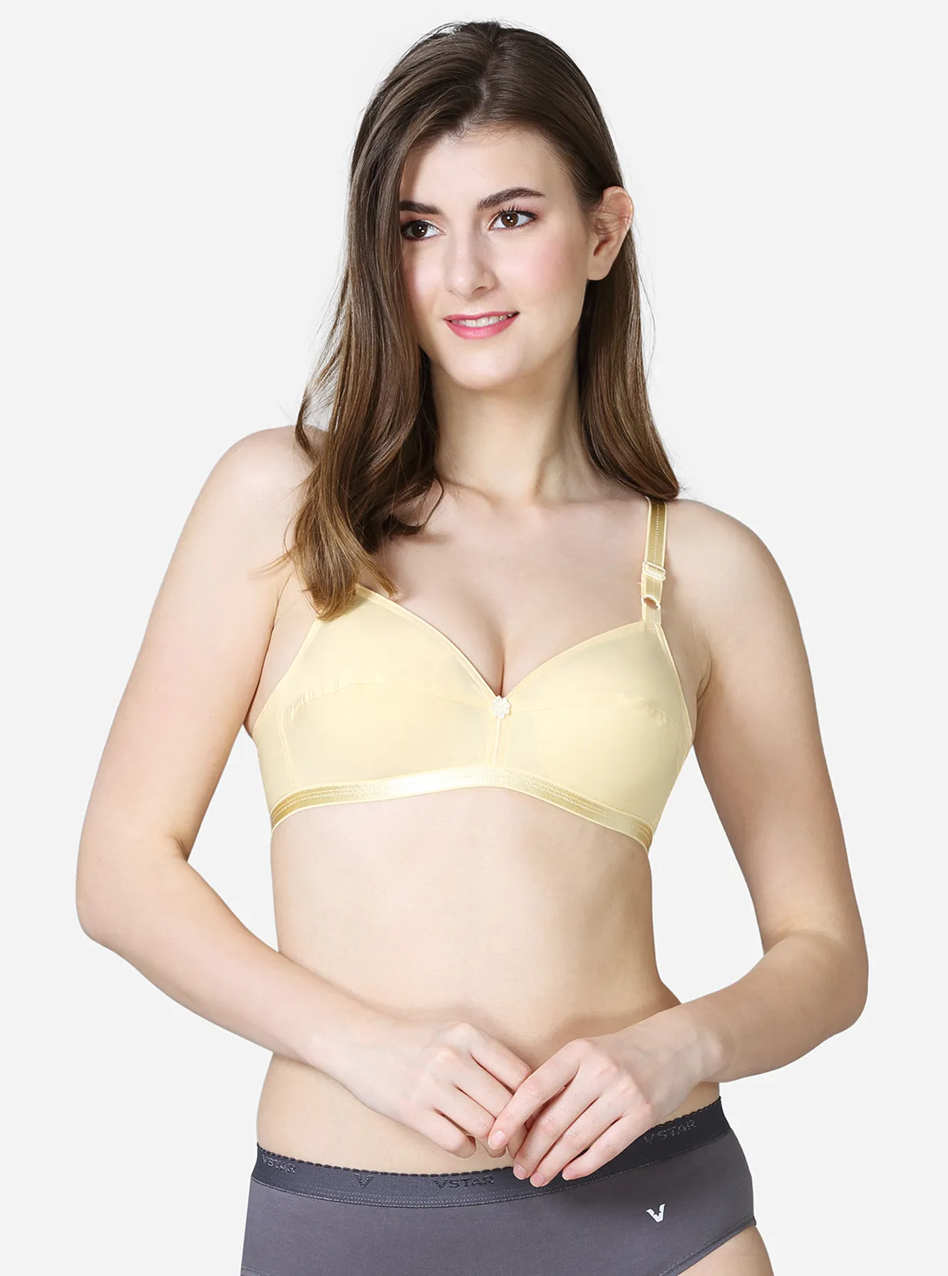 Single layered pointed seamed cup medium coverage bra