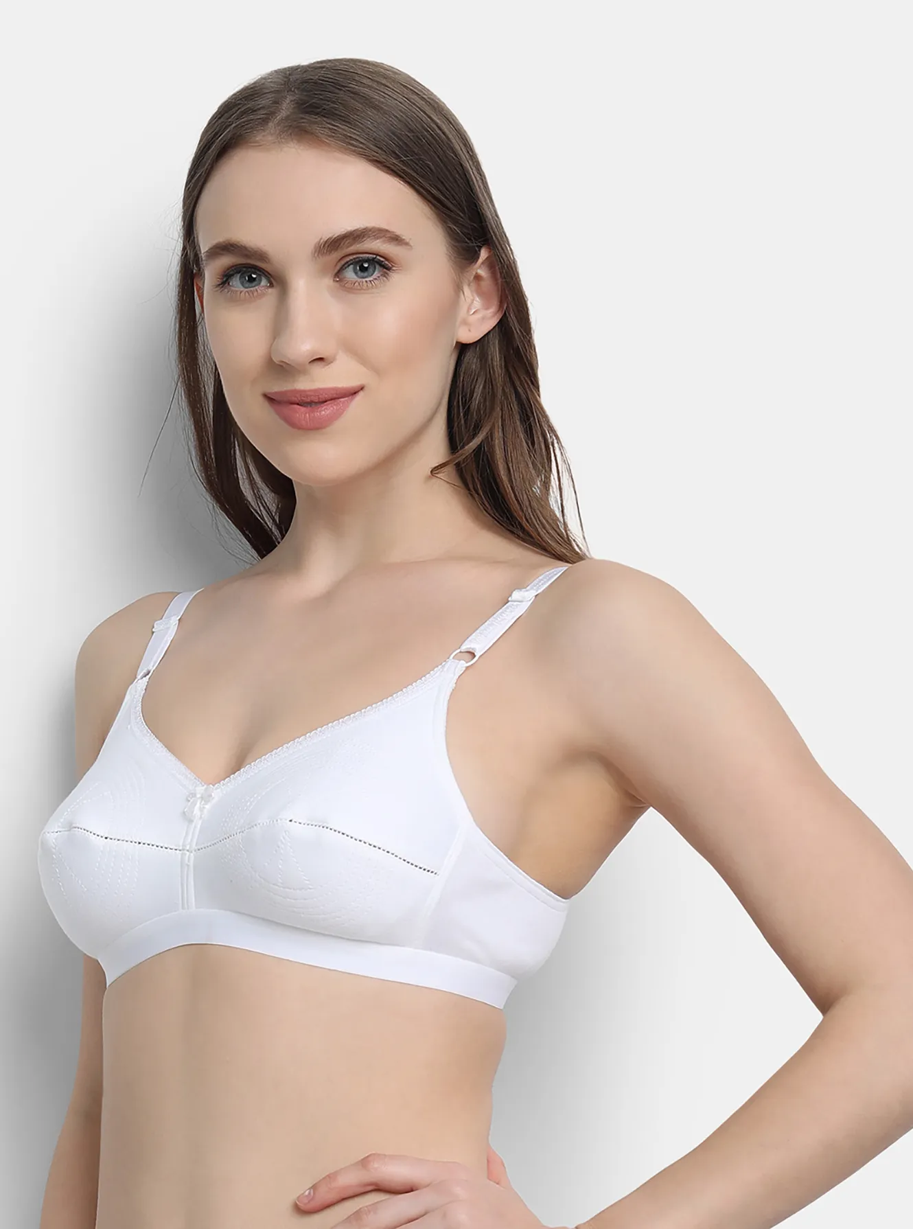 AvinaForm Plain Color Cotton Bra with Round Stitch and Center Elastic, For  Inner Wear at best price in Ottappalam