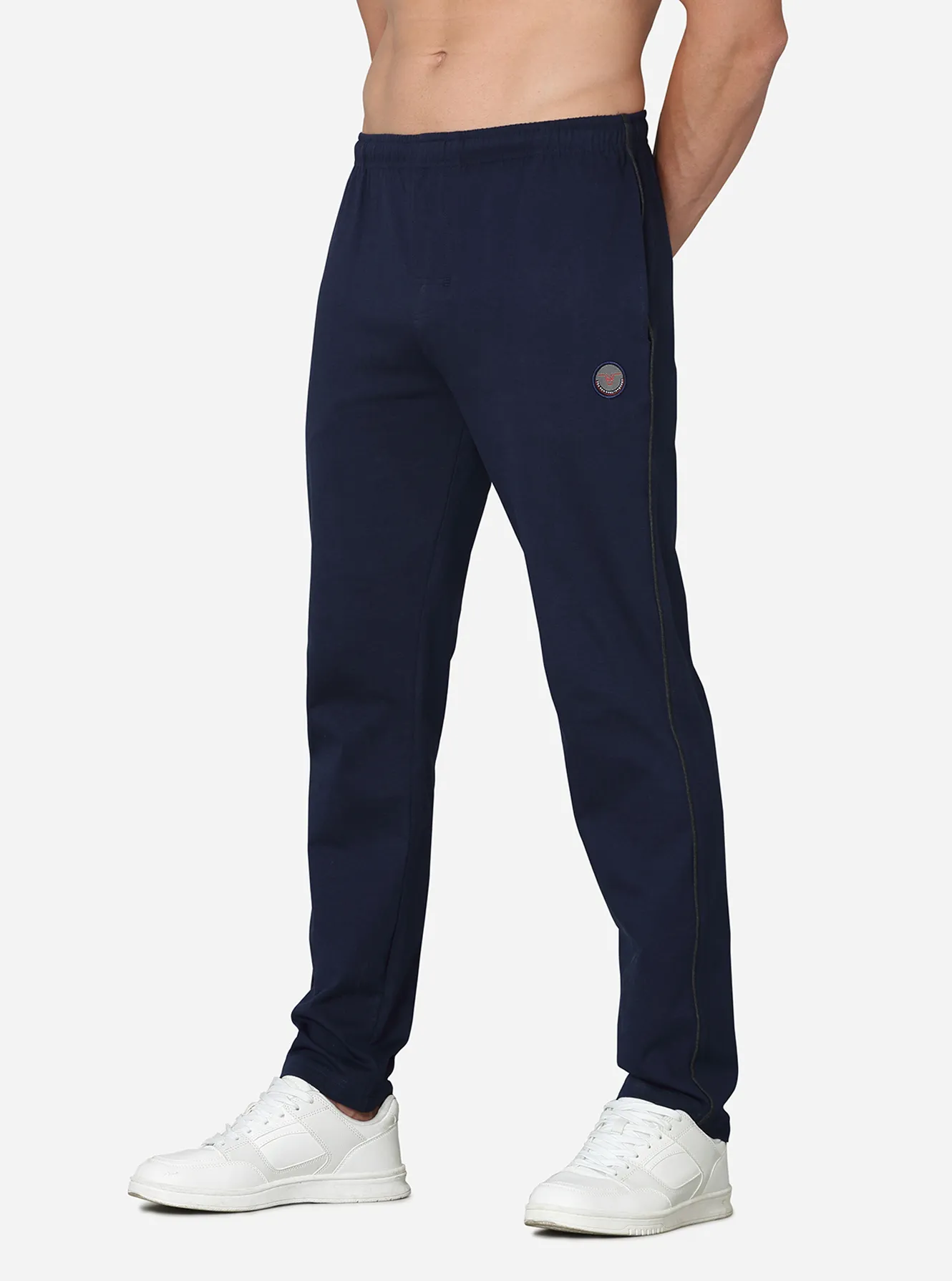 Buy Super Combed Cotton Elastane Slim Fit Trackpants With Side Pockets -  Black 1301 | Jockey India